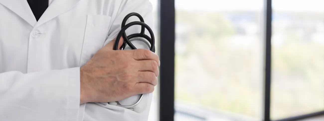 lekarz z stetoskopem